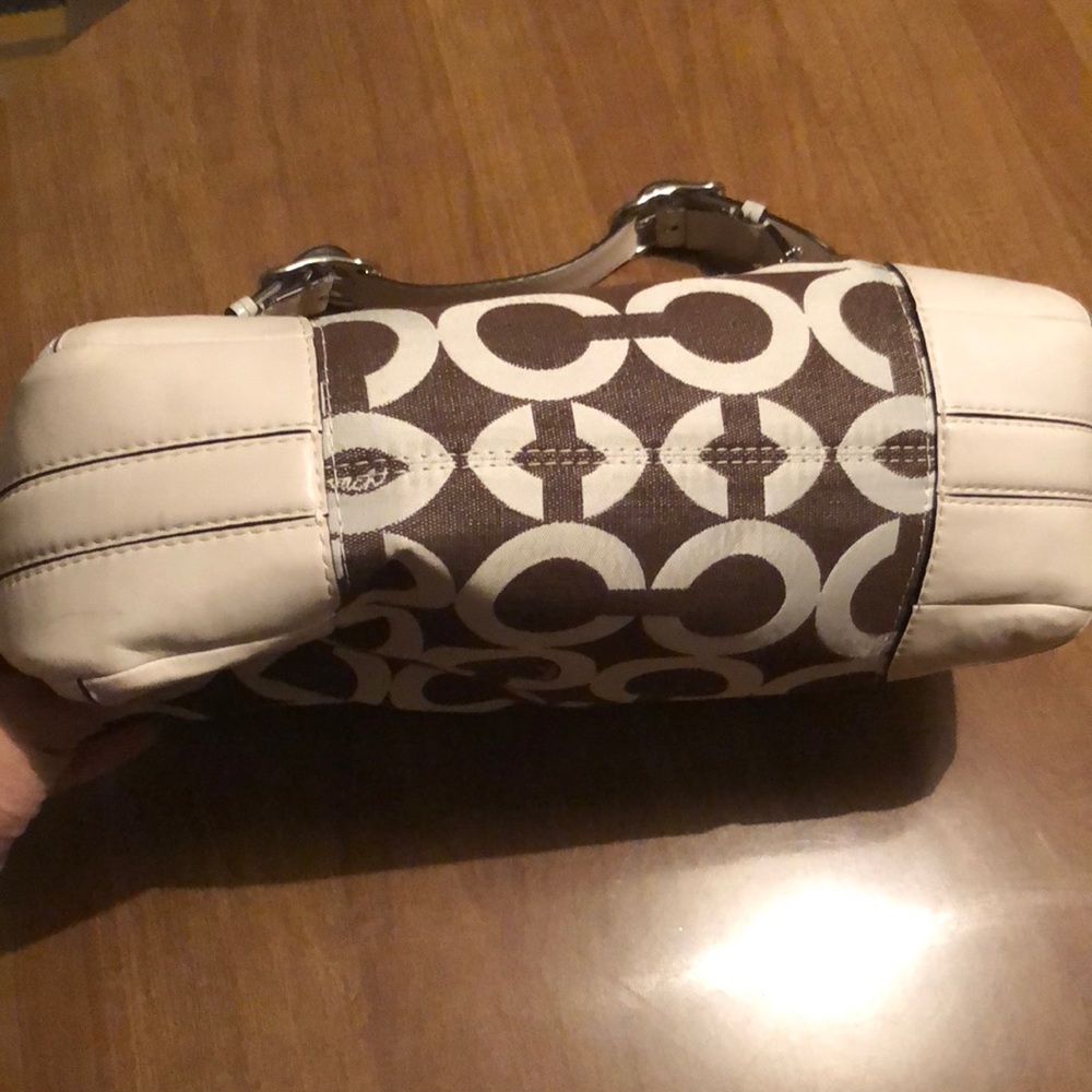 Coach signature brown/cream hobo purse - Picture 2 of 7